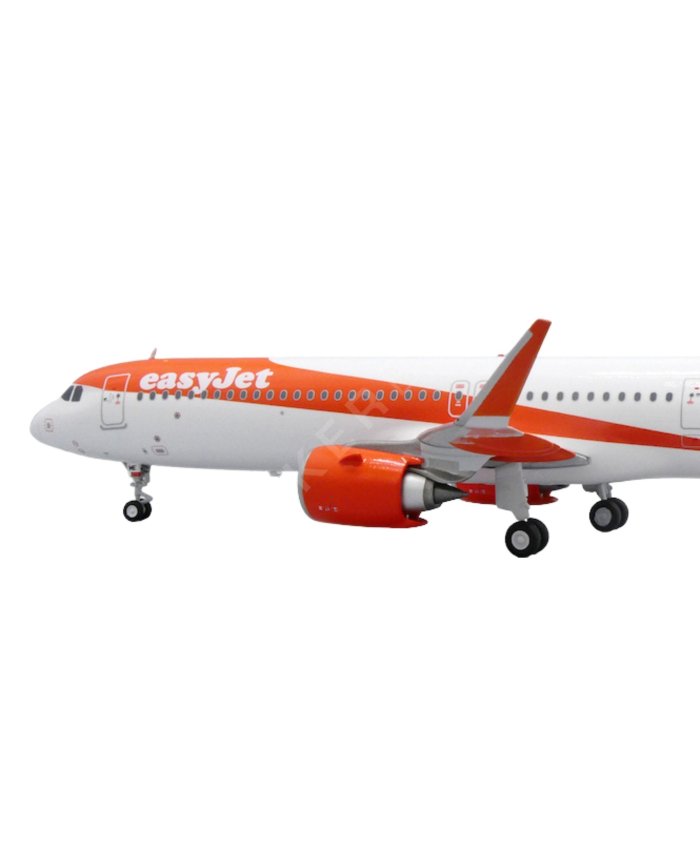 Maqueta Airbus A321neo EasyJet G-UZME 1/200 Maquetas Aviación Comercial  BuckerBook 89,95 € JCWings