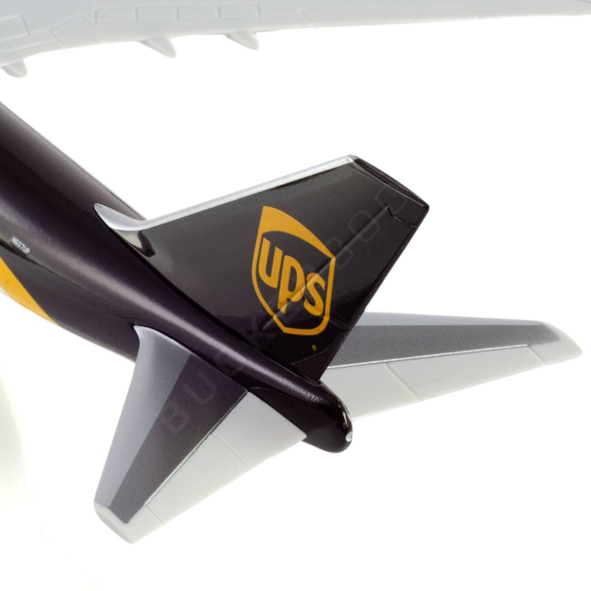 Maqueta Boeing B747-8F UPS N607UP 1/250 Maquetas Aviación Comercial 4013150612241 BuckerBook 29,95 € Herpa Wings