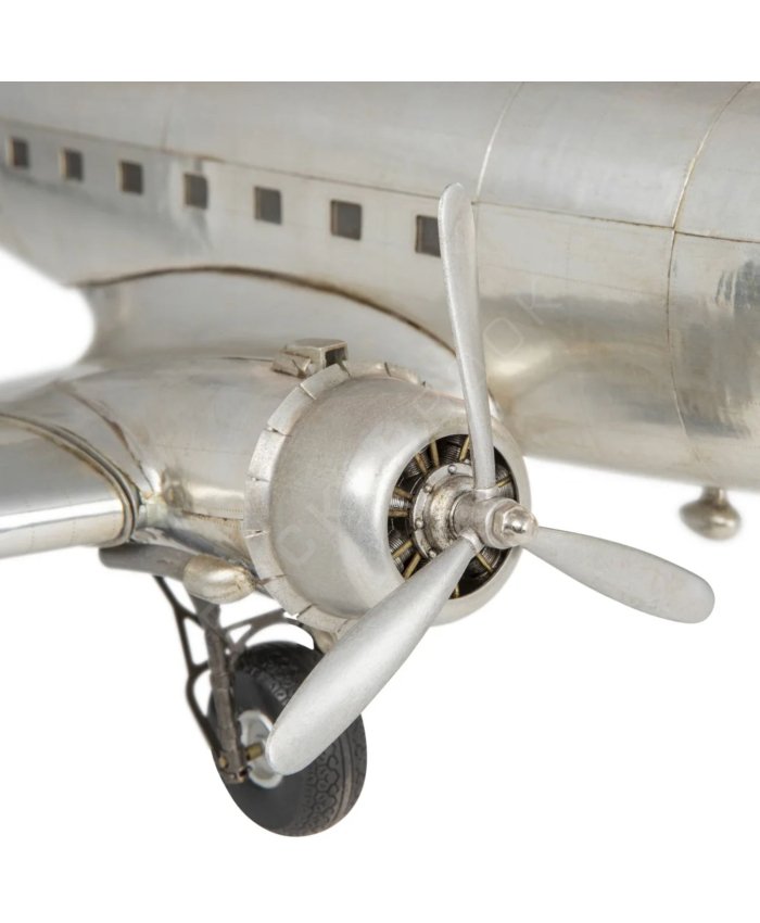 Maqueta DC-3 "Dakota" Maquetas Decoración  BuckerBook 885,00 € Authentic Models