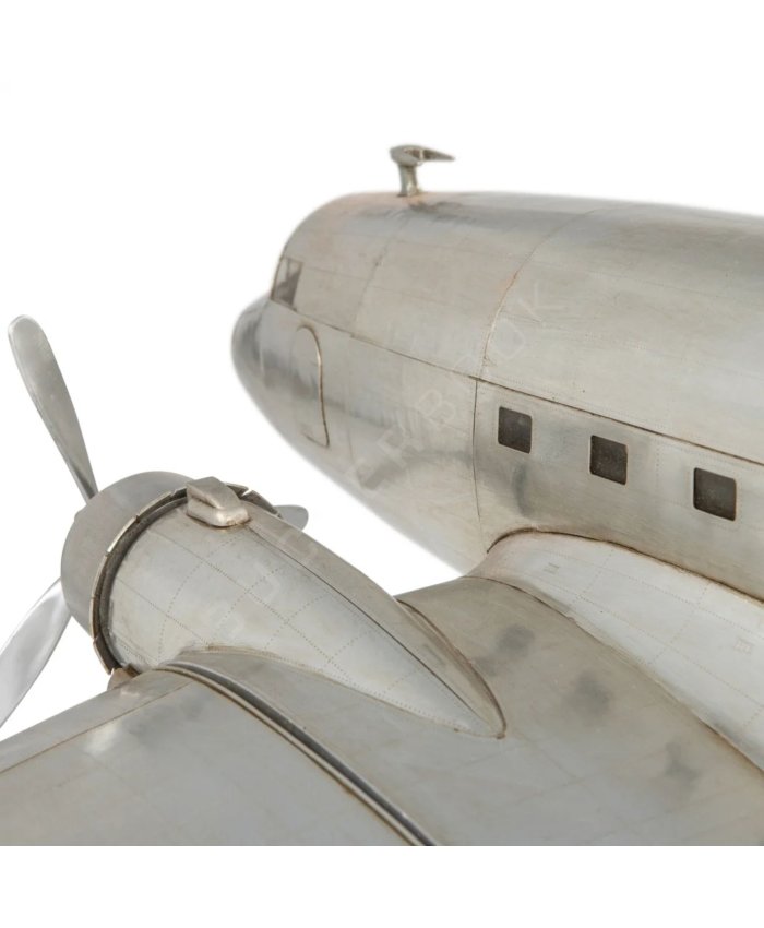 Maqueta DC-3 "Dakota" Maquetas Decoración  BuckerBook 885,00 € Authentic Models