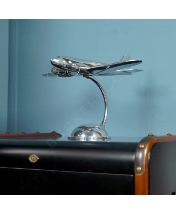 Maqueta DC-3 Maquetas Decoración 3519027304468 BuckerBook 115,00 € Authentic Models