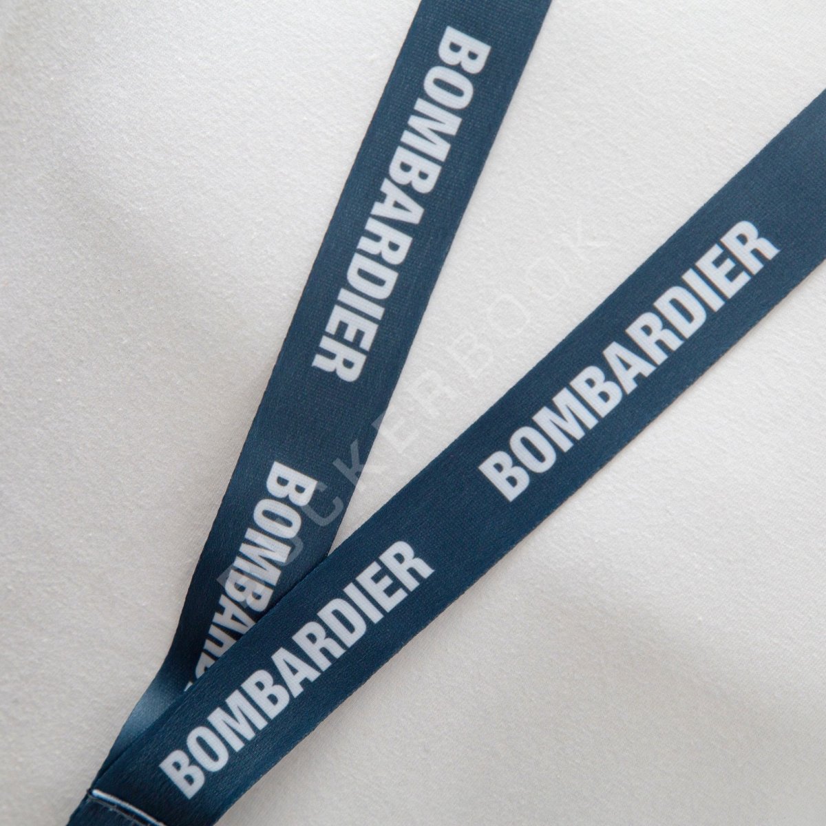 Lanyard Bombardier Mini Air-Belt Lanyards / Cintas de Identificación  BuckerBook 9,90 € 