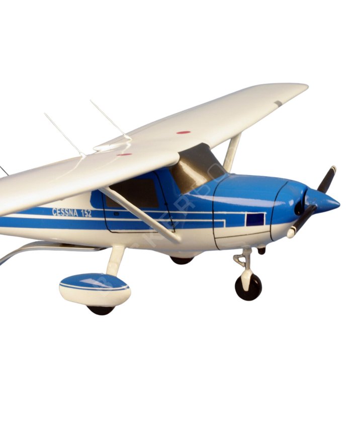 Maqueta Cessna C150/152 Aerobat 1/24 Maquetas Aviación General  BuckerBook 216,00 € 