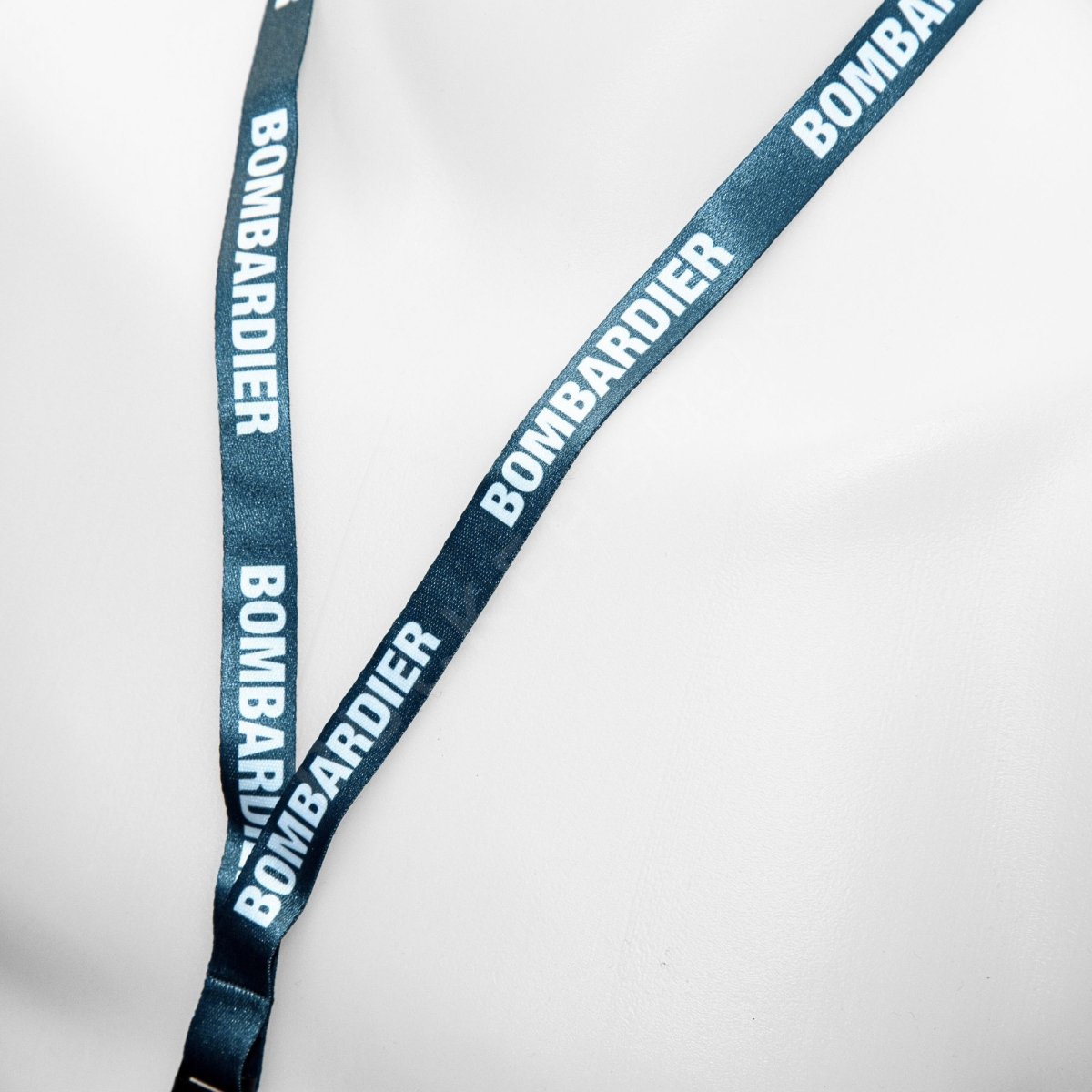Lanyard Bombardier Lanyards / Cintas de Identificación  BuckerBook 5,00 € BuckerBook Premium