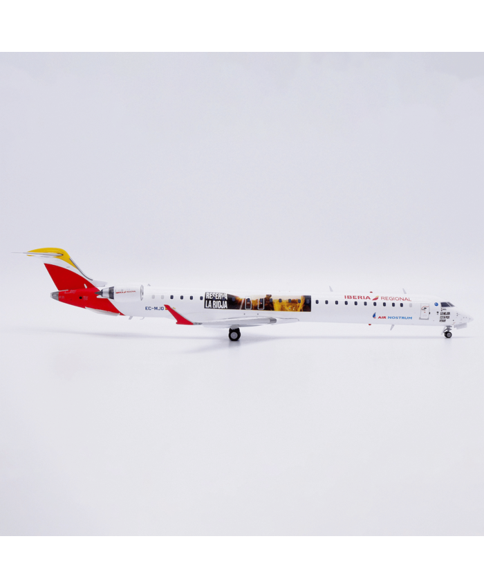 Air Nostrum Canadair CRJ1000 "Reserva La Rioja" EC-MJO 1/200 Model