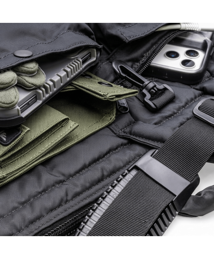 FlyBoys Jumbo Flight Bag Flight Bags for Pilots  BuckerBook €78.50 FlyBoys
