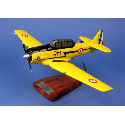 Maqueta T-6G Texan EALA 72 1/28