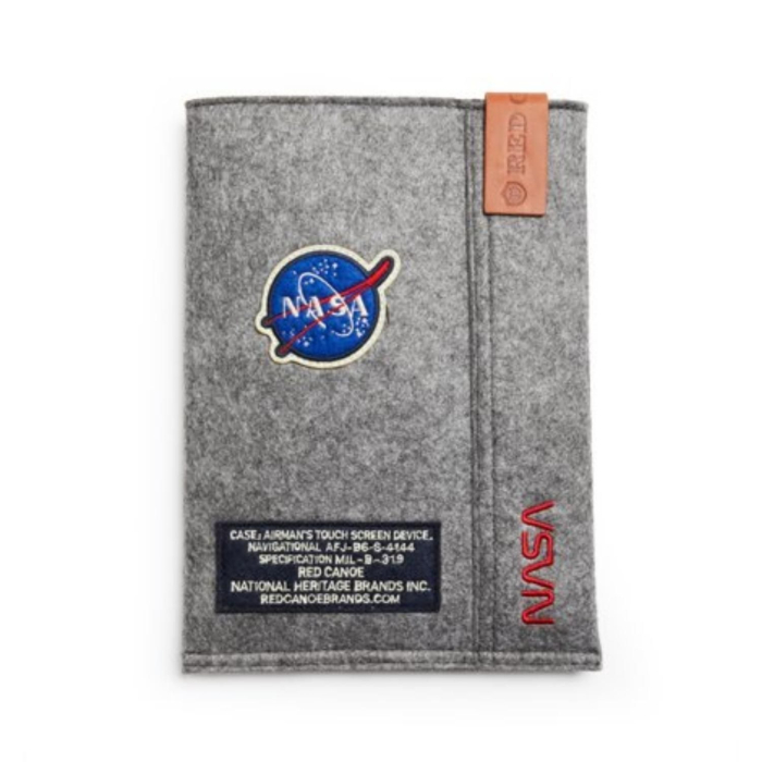 NASA IPAD Sleeve Flight Bags for Pilots 845677079597 BuckerBook €30.00 RED CANOE