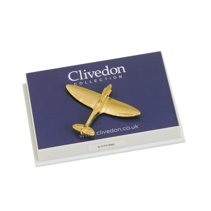 Pin Spitfire Grande Pines  BuckerBook 15,00 € Clivedon Collection