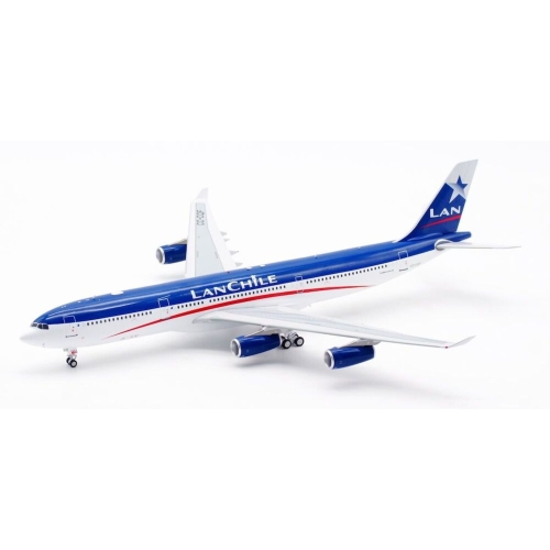 Airbus A340-300 LAN Chile CC-CQF 1/200 Model