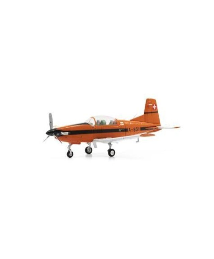 Maqueta Pilatus PC-7 1/72 85.001716  Maquetas Aviación Militar
