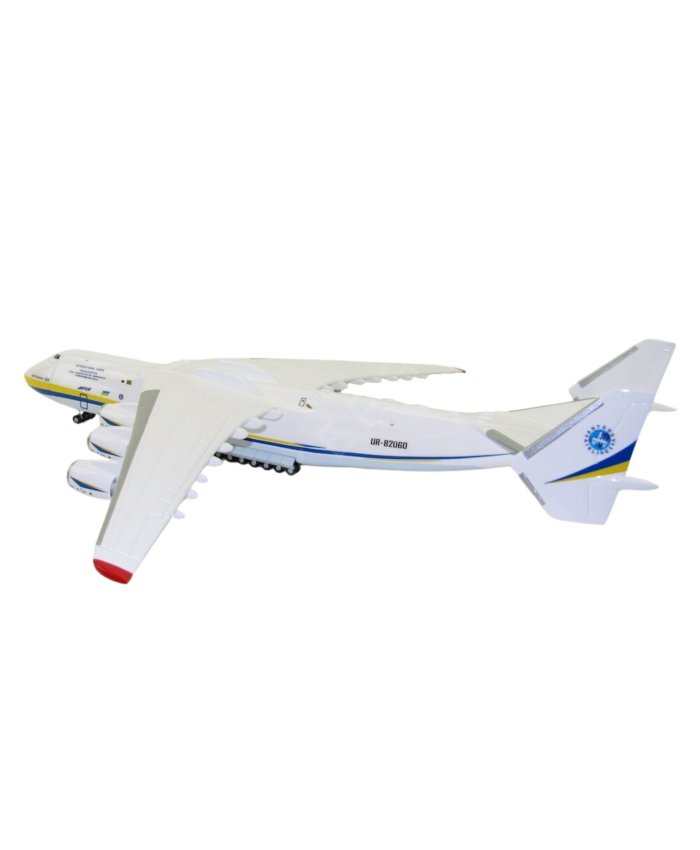 Maqueta Antonov AN225 UR-82060 1/200 Maquetas Aviación Comercial 1704452527946 BuckerBook 279,90 € 