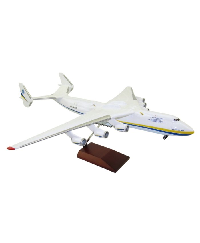 Maqueta Antonov AN225 UR-82060 1/200 Maquetas Aviación Comercial 1704452527946 BuckerBook 279,90 € 