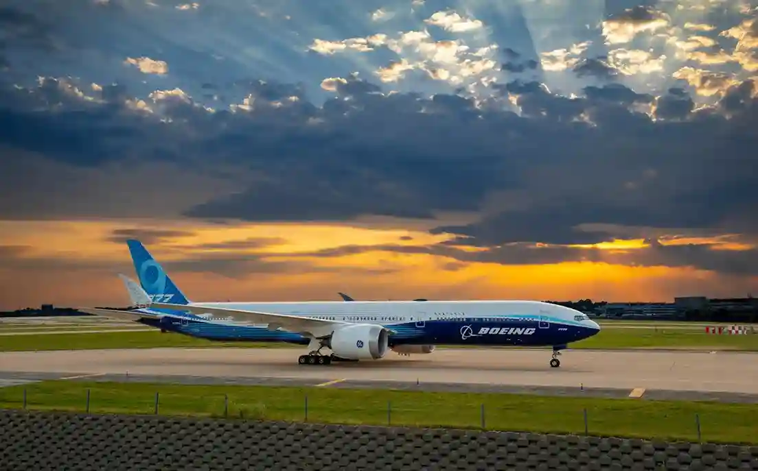 Parece que el futuro comercial del 777-9X sigue estando llano de nubarrones, sin que se termine de ver del todo el cielo azul y claro.